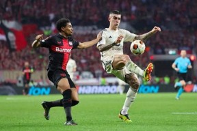 欧联倒计时，勒沃库森加时末段单刀错失，细节引发关注，管理层满意，轮换策略成焦点(勒沃库森不败纪录恐被终结)-球速网站