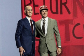 NBA常规赛转会期再迎强敌，拜仁慕尼黑调整名单，主帅态度——话题不断，数据趋势出现新变化的简单介绍-球速app下载